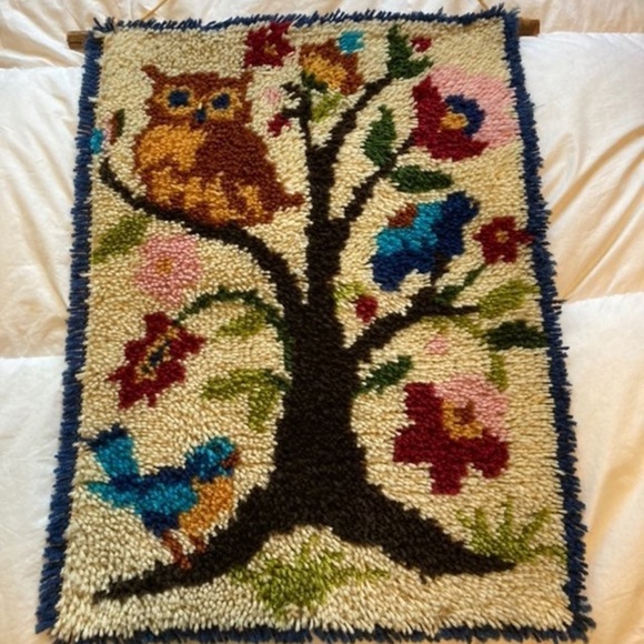 Vintage | Latch Hook Owl Hanging - Picture 4 of 4